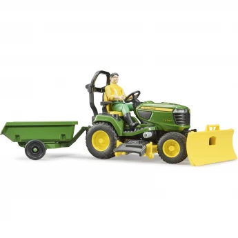 Трактор BRUDER JOHN DEERE с прицепом и фигуркой